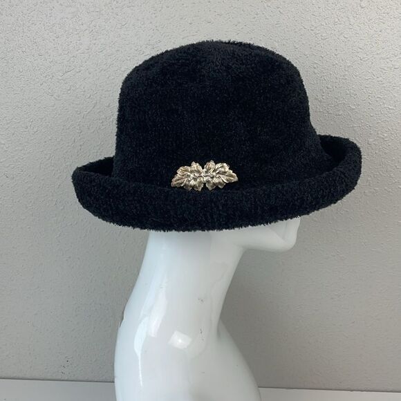 Black Fleece Hat EUC - Picture 3 of 7